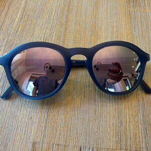 Sunski Dipsea with reflective lenses
